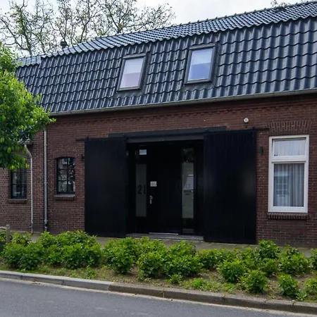 Hostellerie Horst 3* הורסט