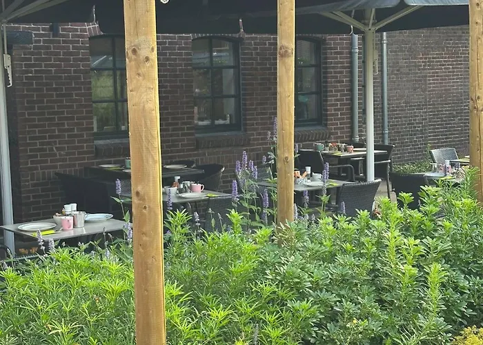 Frühstückspension Hostellerie Horst 3*